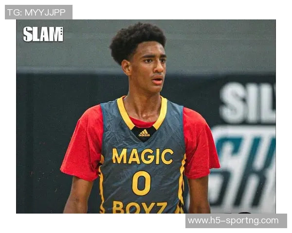 星二代阿利贾阿里纳斯即将迎来大学首秀转发球队出征客场合照引关注